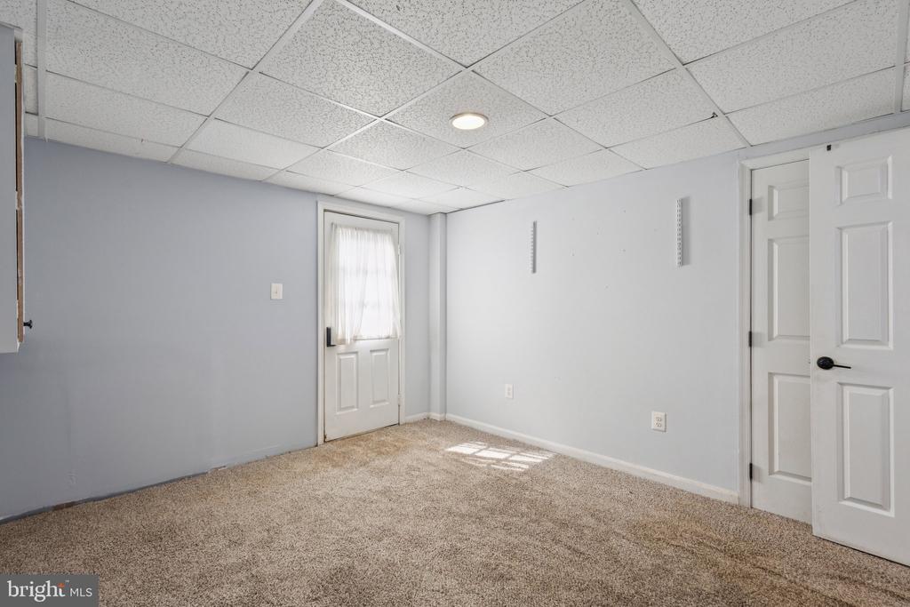 3925 FORGE DRIVE