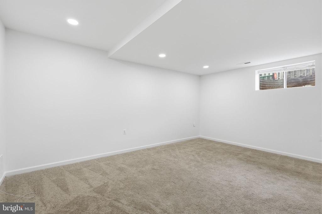 10946 MISSION RIDGE DRIVE