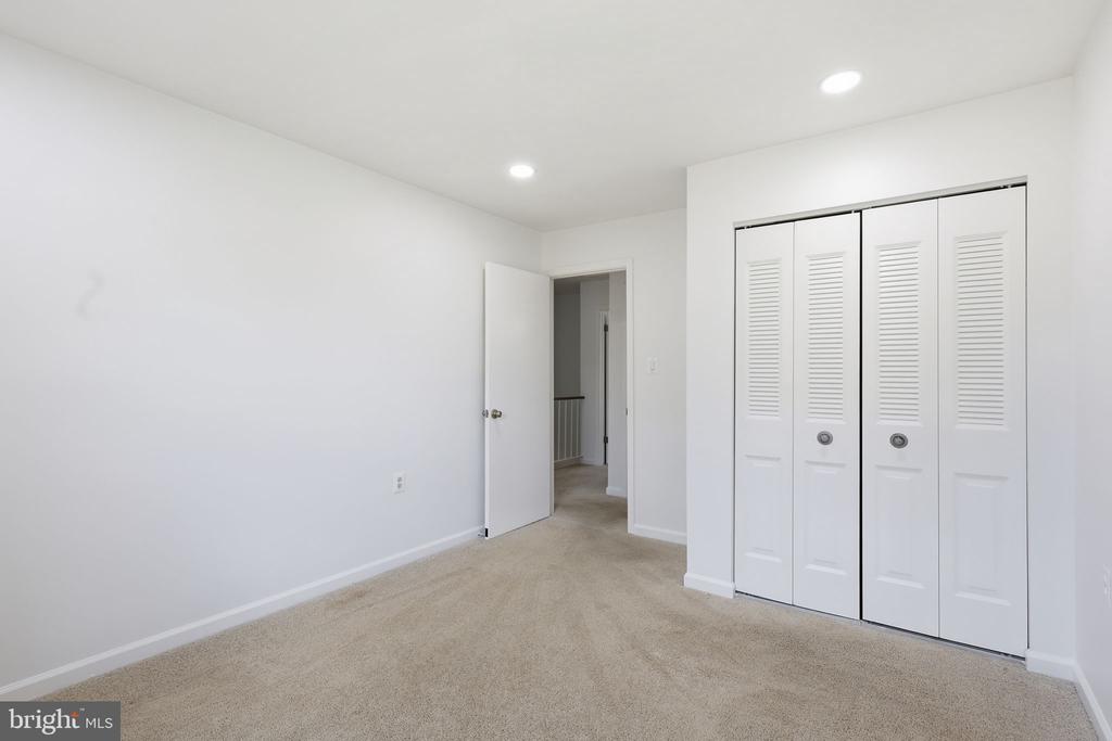 10946 MISSION RIDGE DRIVE