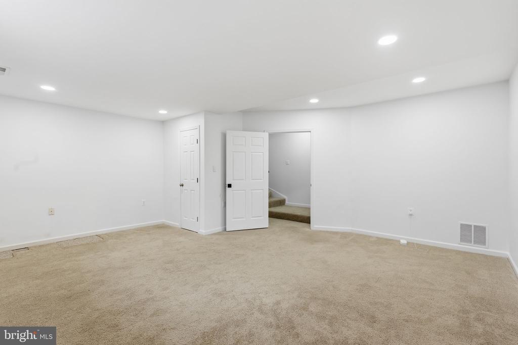 10946 MISSION RIDGE DRIVE