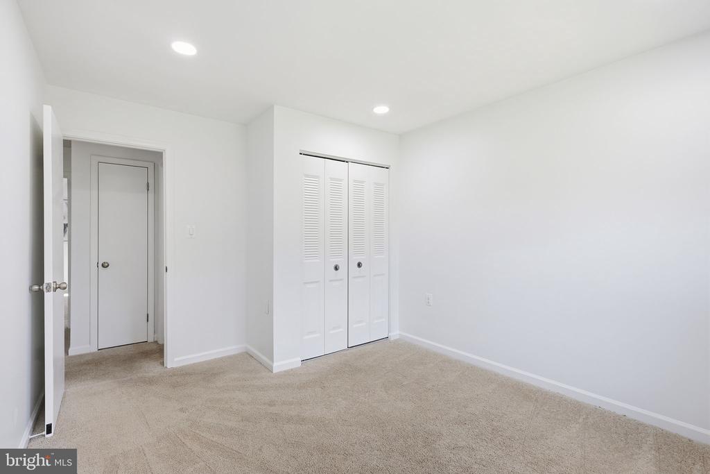 10946 MISSION RIDGE DRIVE