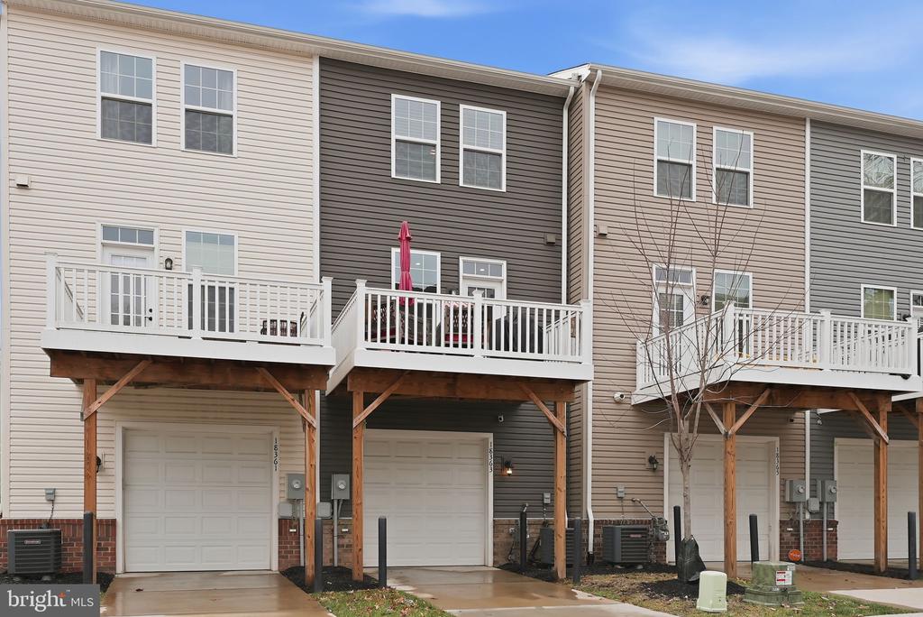 18363 REAPER HILL COURT