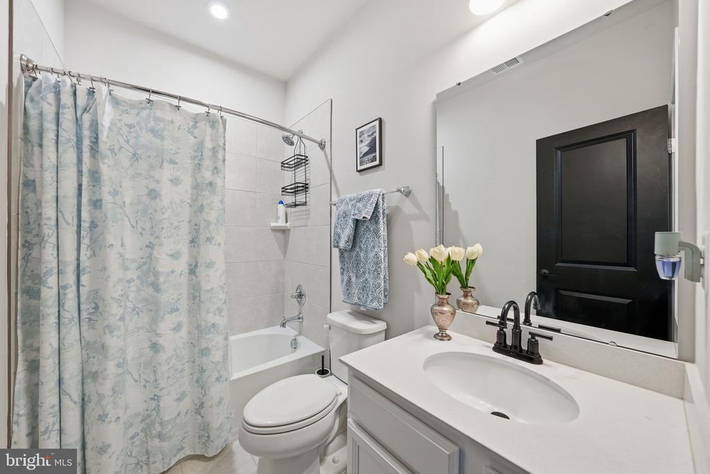 18363 REAPER HILL COURT