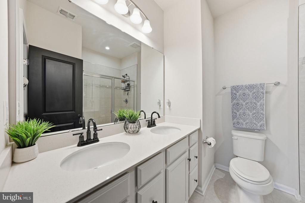 18363 REAPER HILL COURT