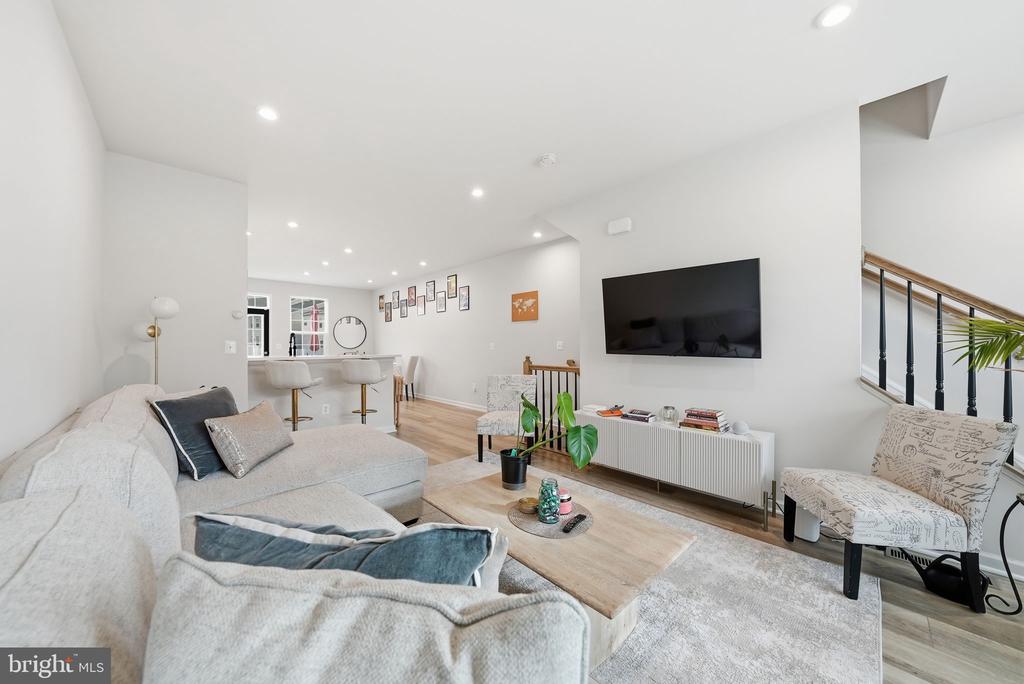 18363 REAPER HILL COURT