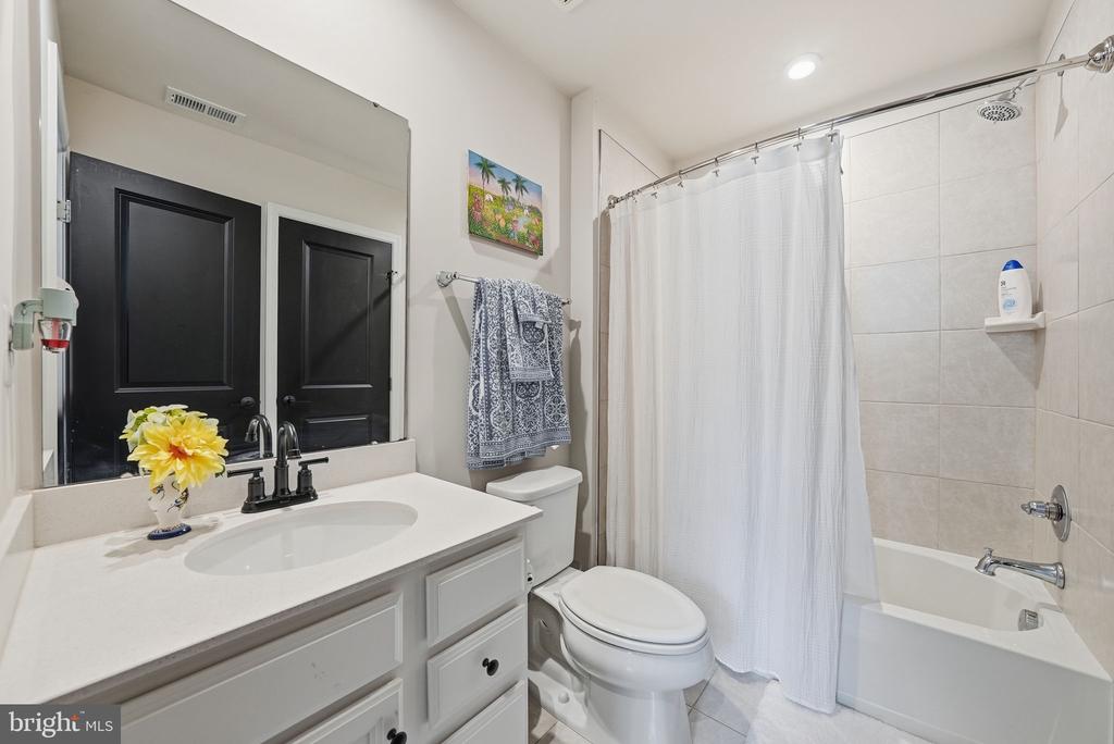 18363 REAPER HILL COURT