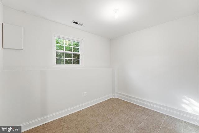 3031 ANTRIM CIRCLE