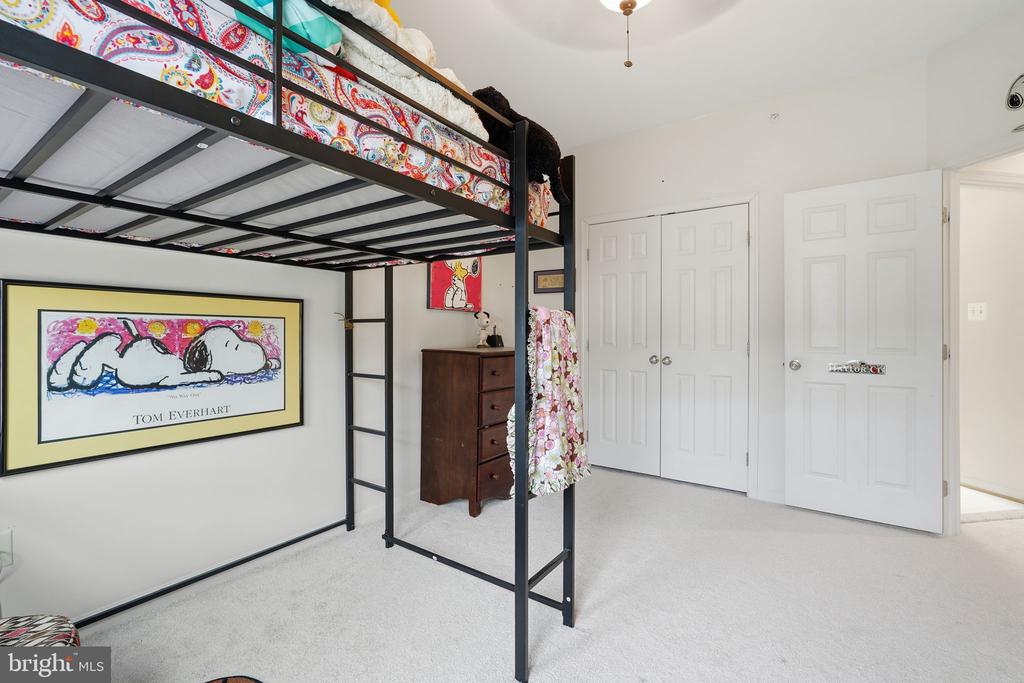 2551 EASTBOURNE DRIVE