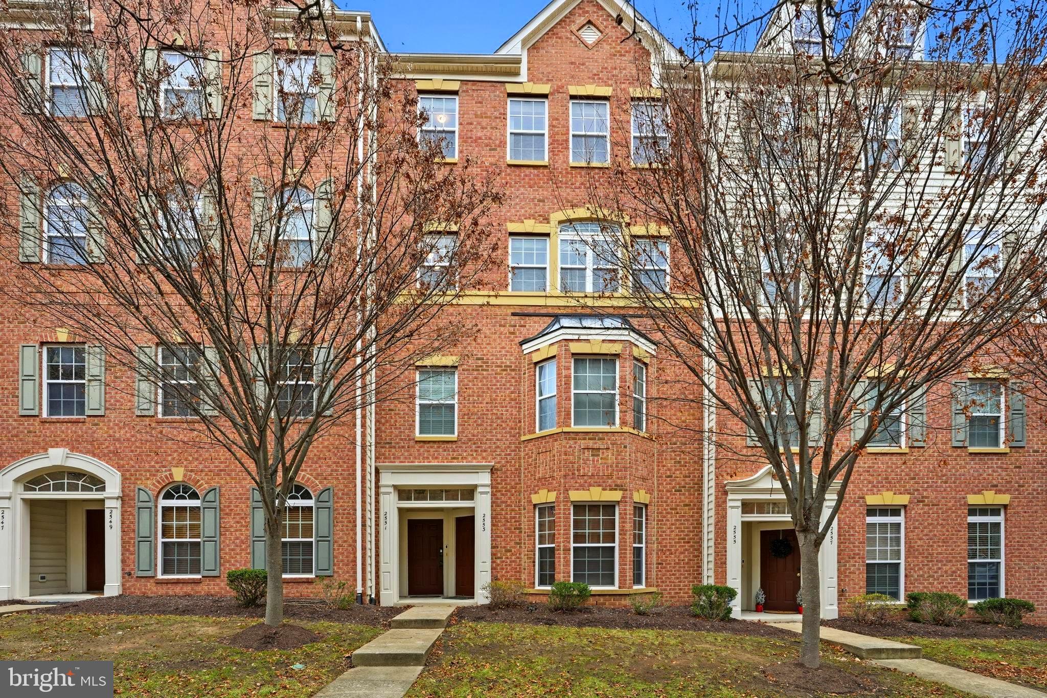 2551 EASTBOURNE DRIVE