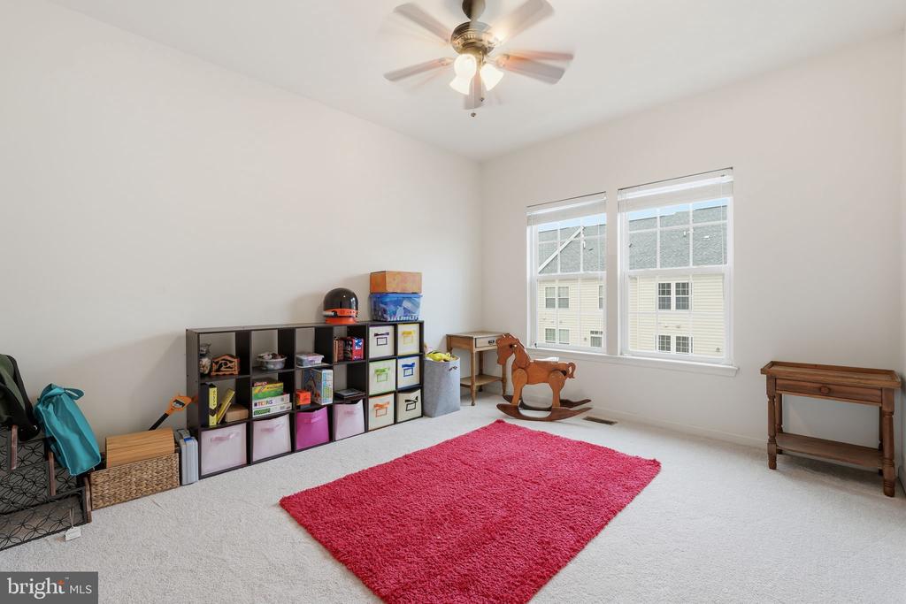 2551 EASTBOURNE DRIVE