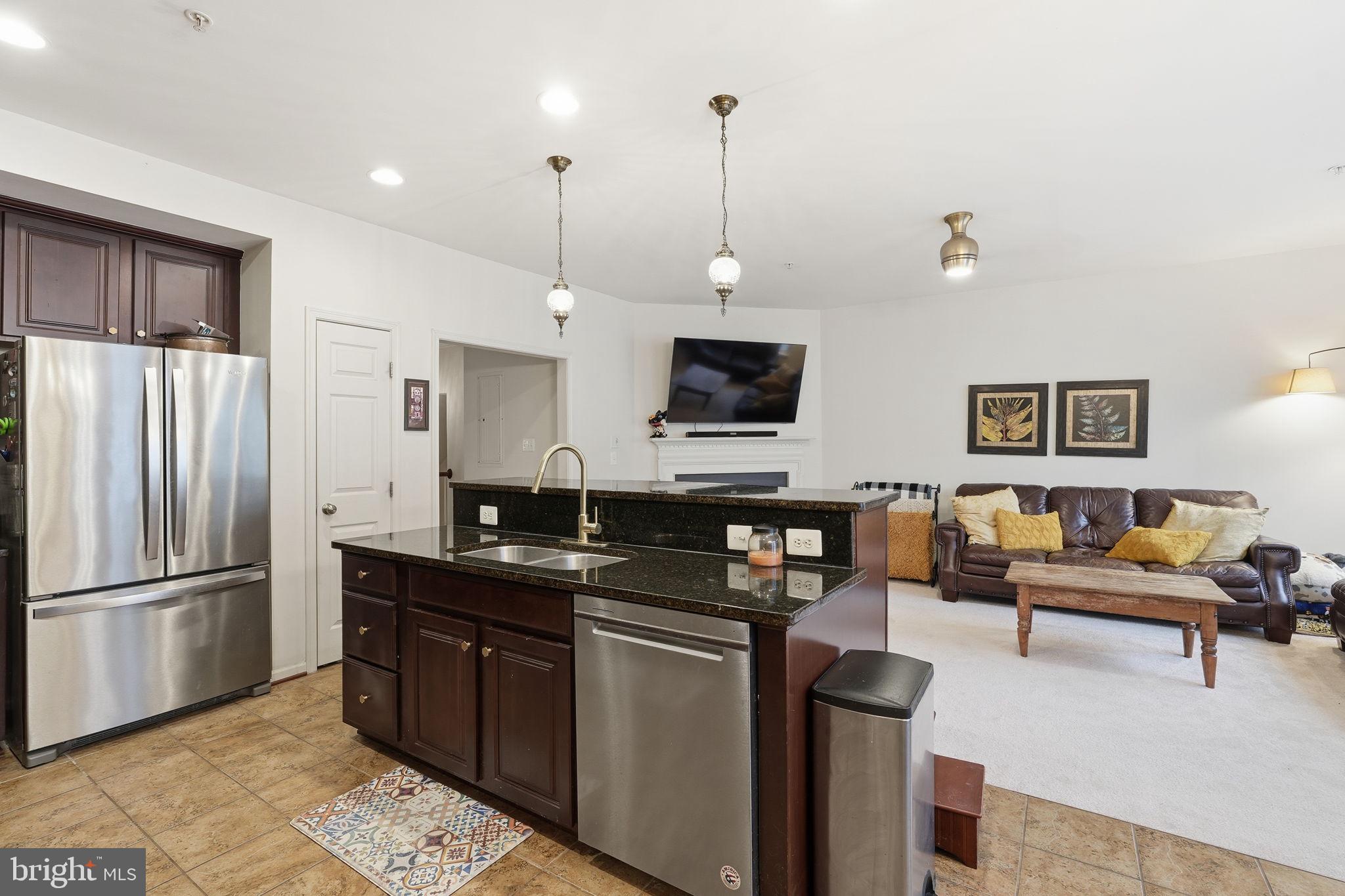 2551 EASTBOURNE DRIVE