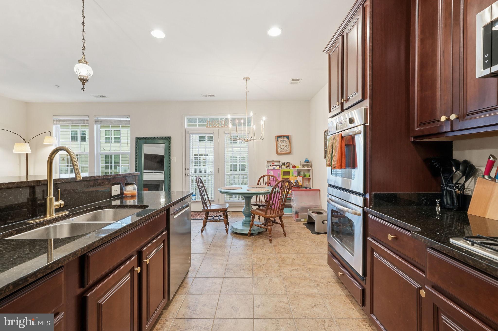 2551 EASTBOURNE DRIVE