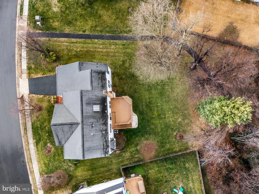 2796 MAPLE RIDGE DRIVE