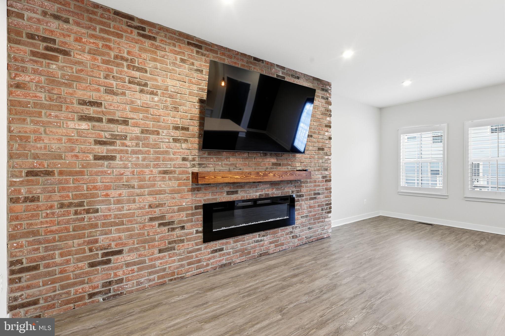 18091 RED CEDAR ROAD