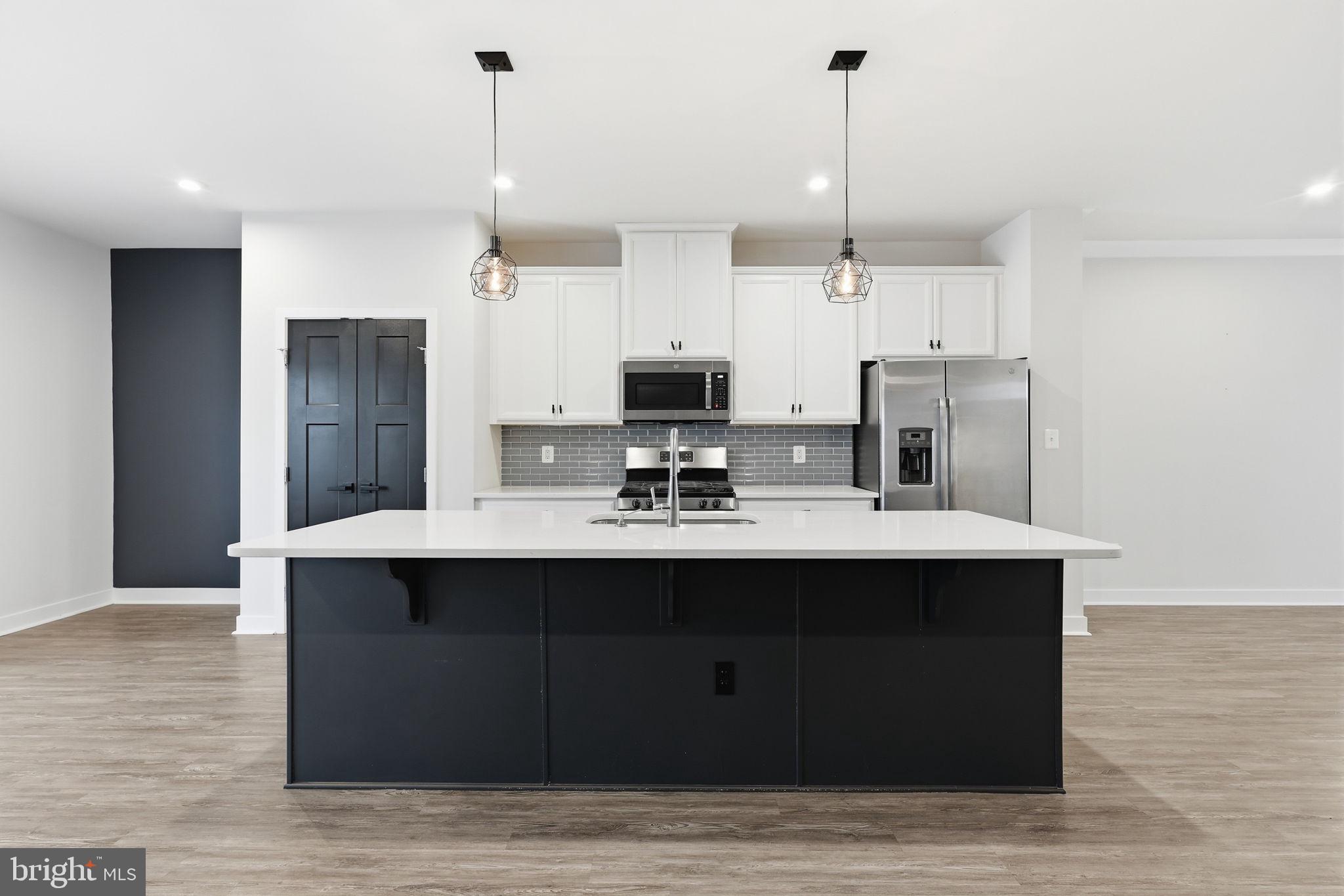 18091 RED CEDAR ROAD