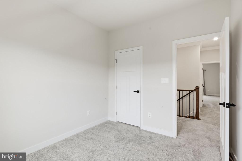 18091 RED CEDAR ROAD