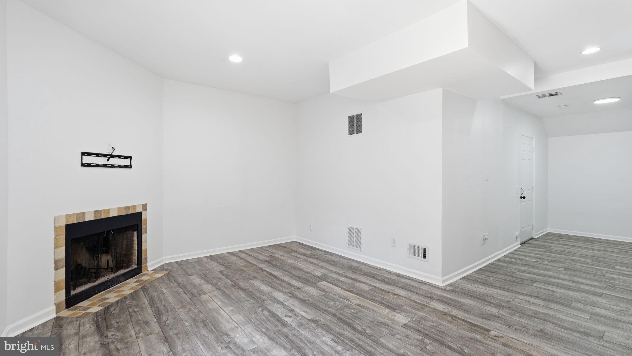 16800 MIRANDA LANE