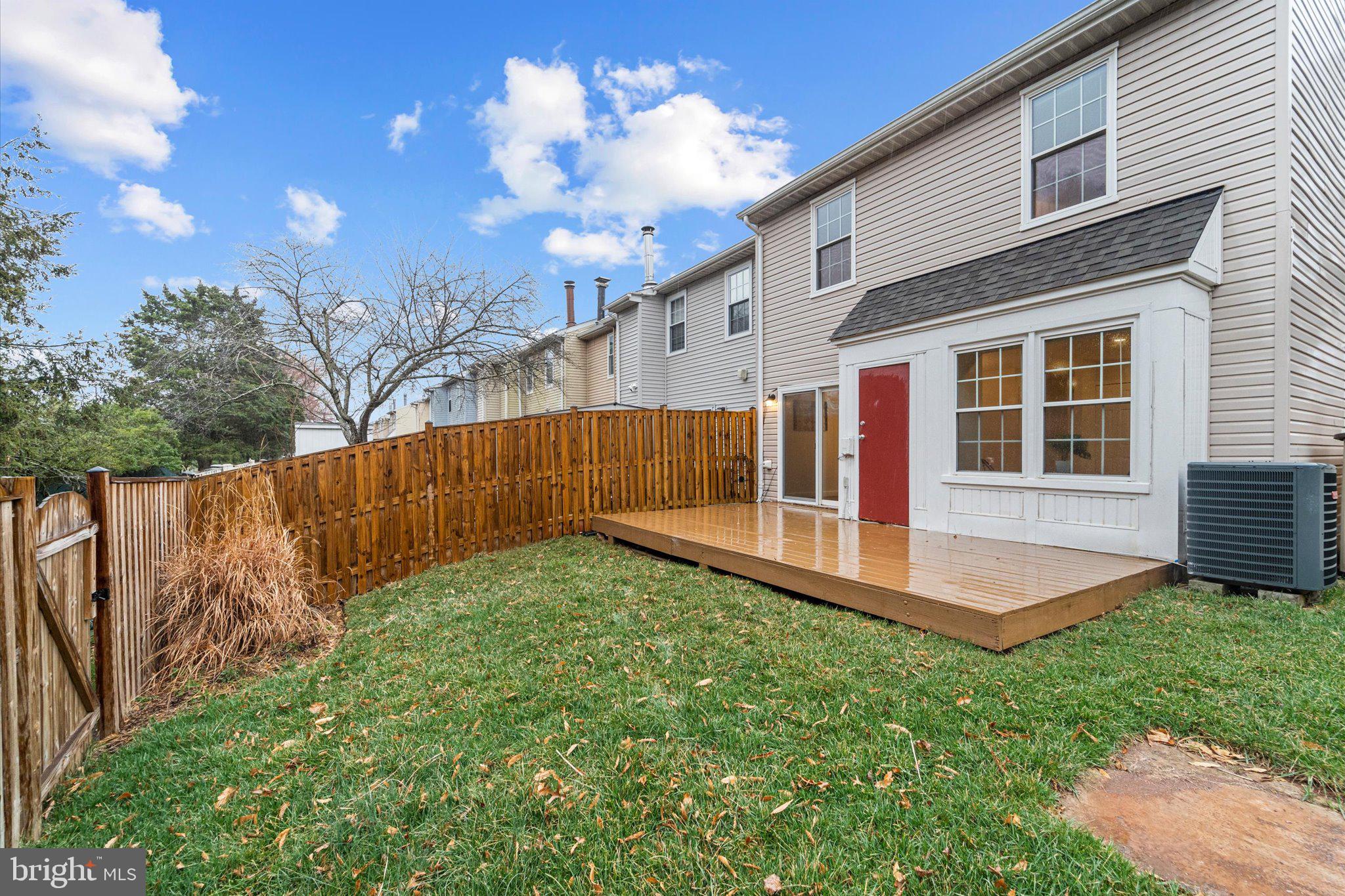 7776 GATESHEAD LANE