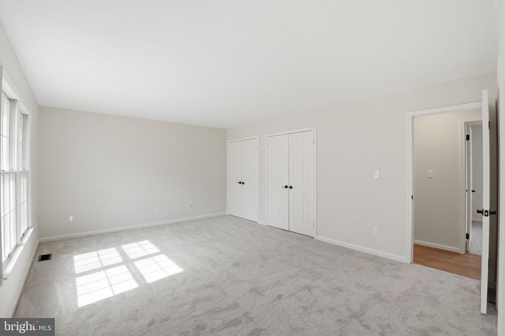 5545 SPANGLER LANE