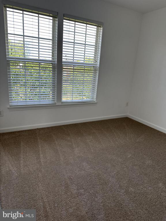 16606 BARGE CIRCLE