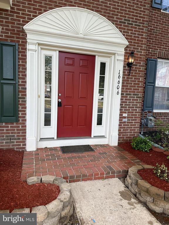 16606 BARGE CIRCLE