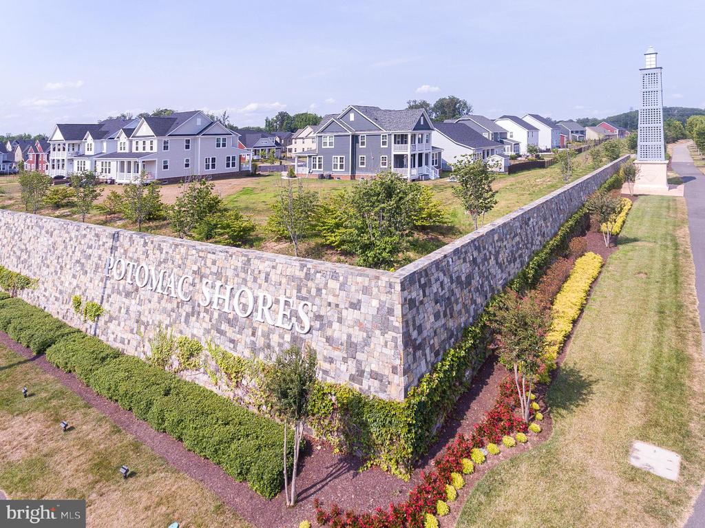 1555 MEADOWLARK GLEN ROAD