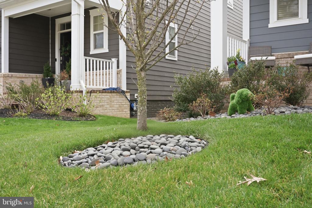 1555 MEADOWLARK GLEN ROAD