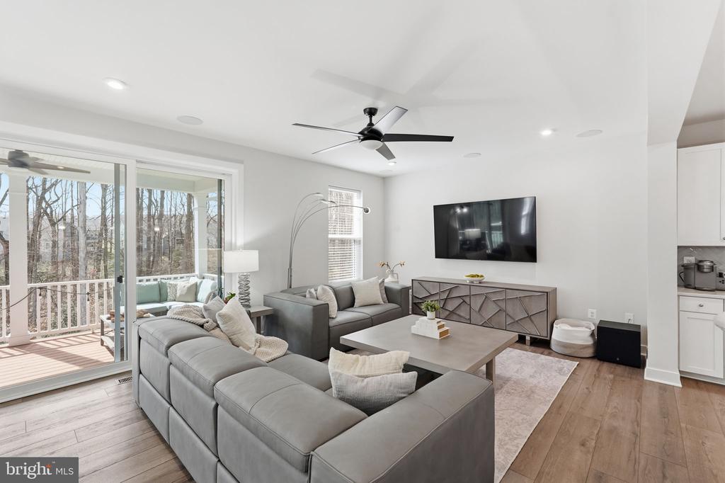 1555 MEADOWLARK GLEN ROAD