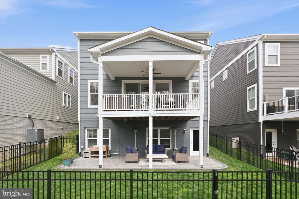 1555 MEADOWLARK GLEN ROAD