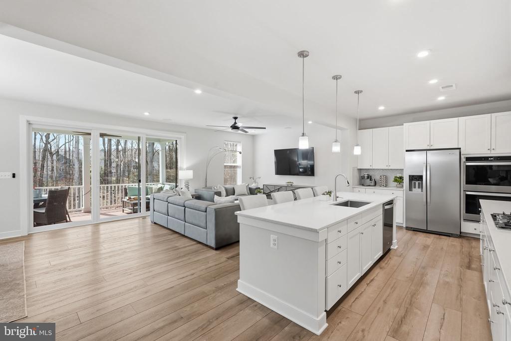 1555 MEADOWLARK GLEN ROAD