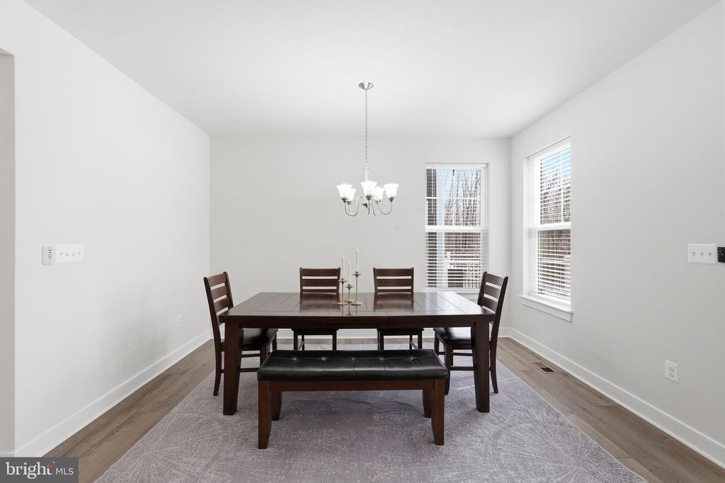 1555 MEADOWLARK GLEN ROAD