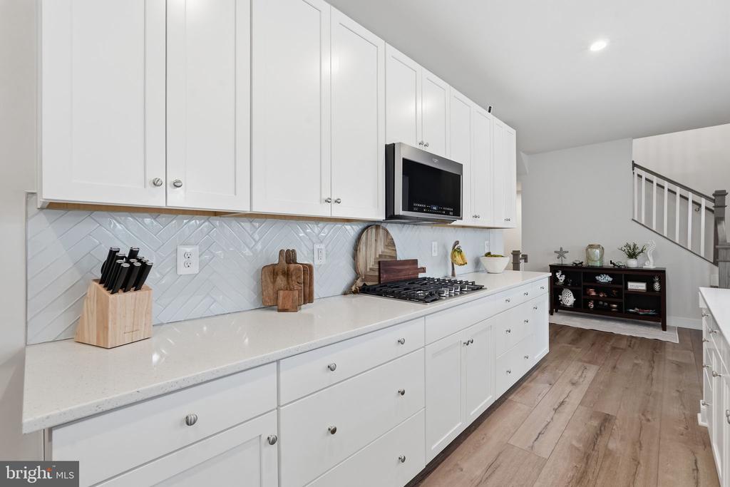1555 MEADOWLARK GLEN ROAD