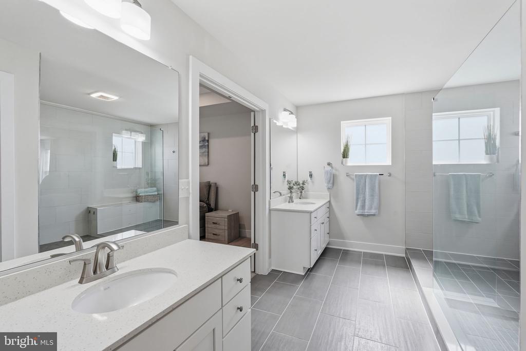 1555 MEADOWLARK GLEN ROAD