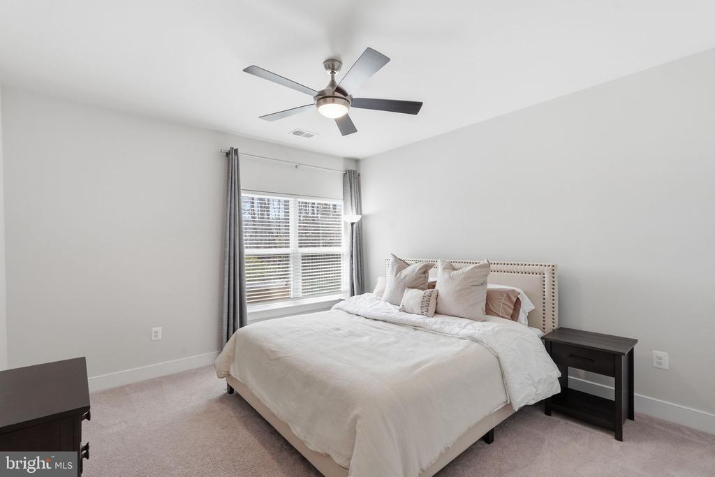 1555 MEADOWLARK GLEN ROAD
