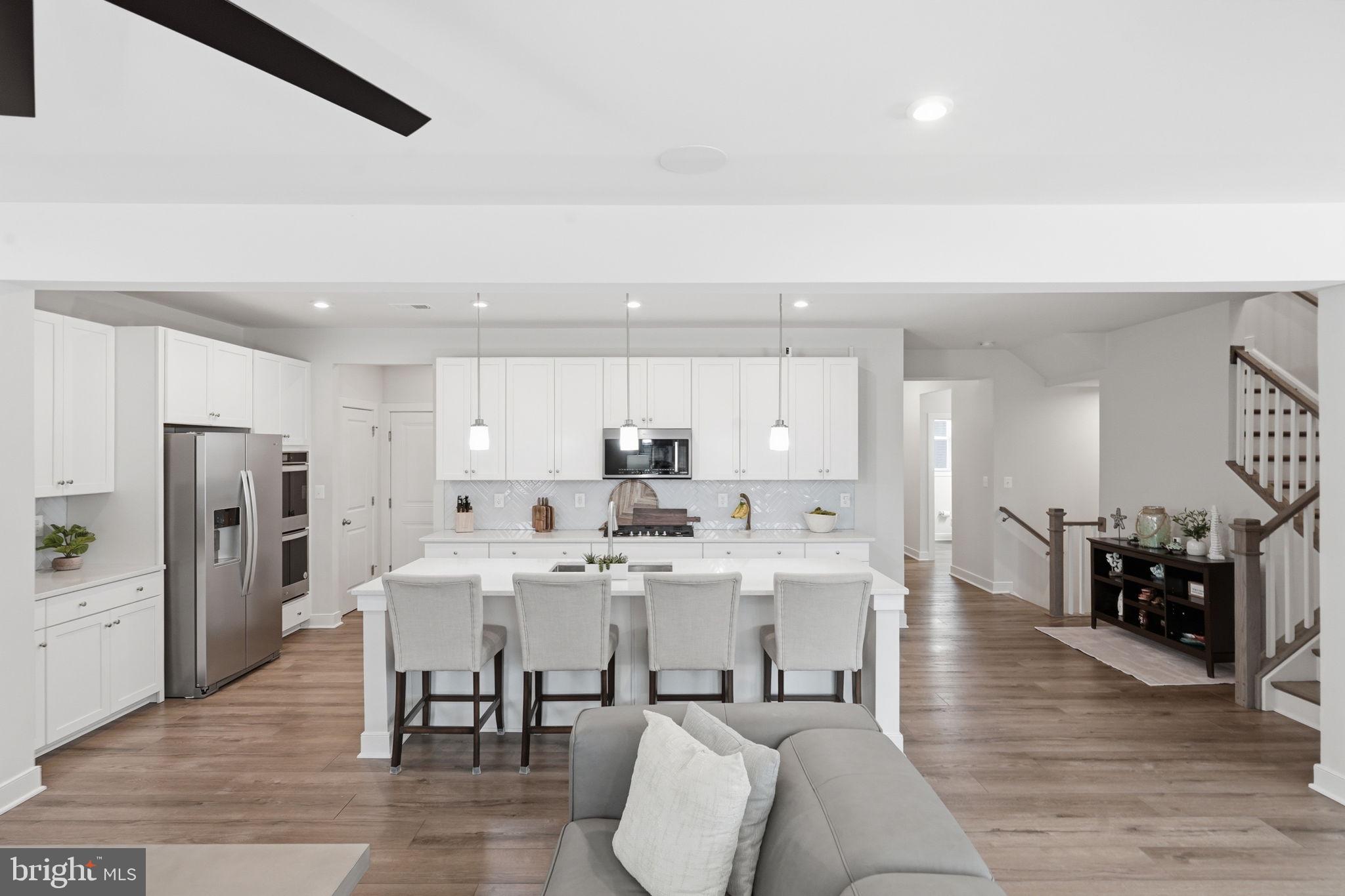 1555 MEADOWLARK GLEN ROAD