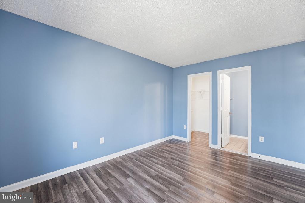 15536 HORSESHOE LANE 536
