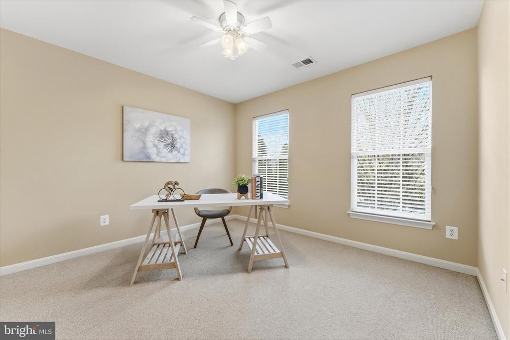 9325 RUSTIC BREEZE COURT