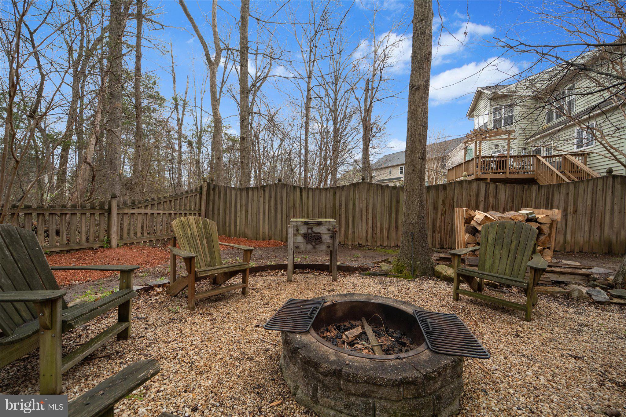 9325 RUSTIC BREEZE COURT