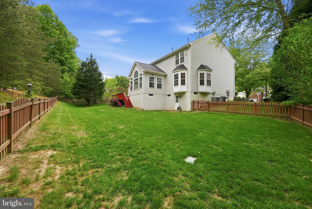 15405 MILTON HALL PLACE