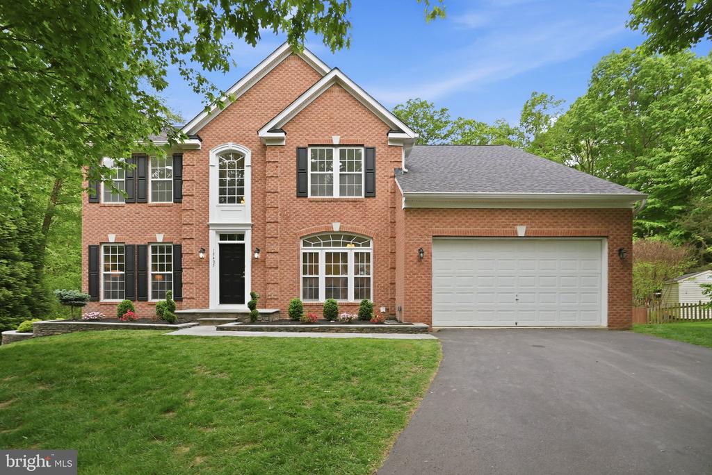 15405 MILTON HALL PLACE