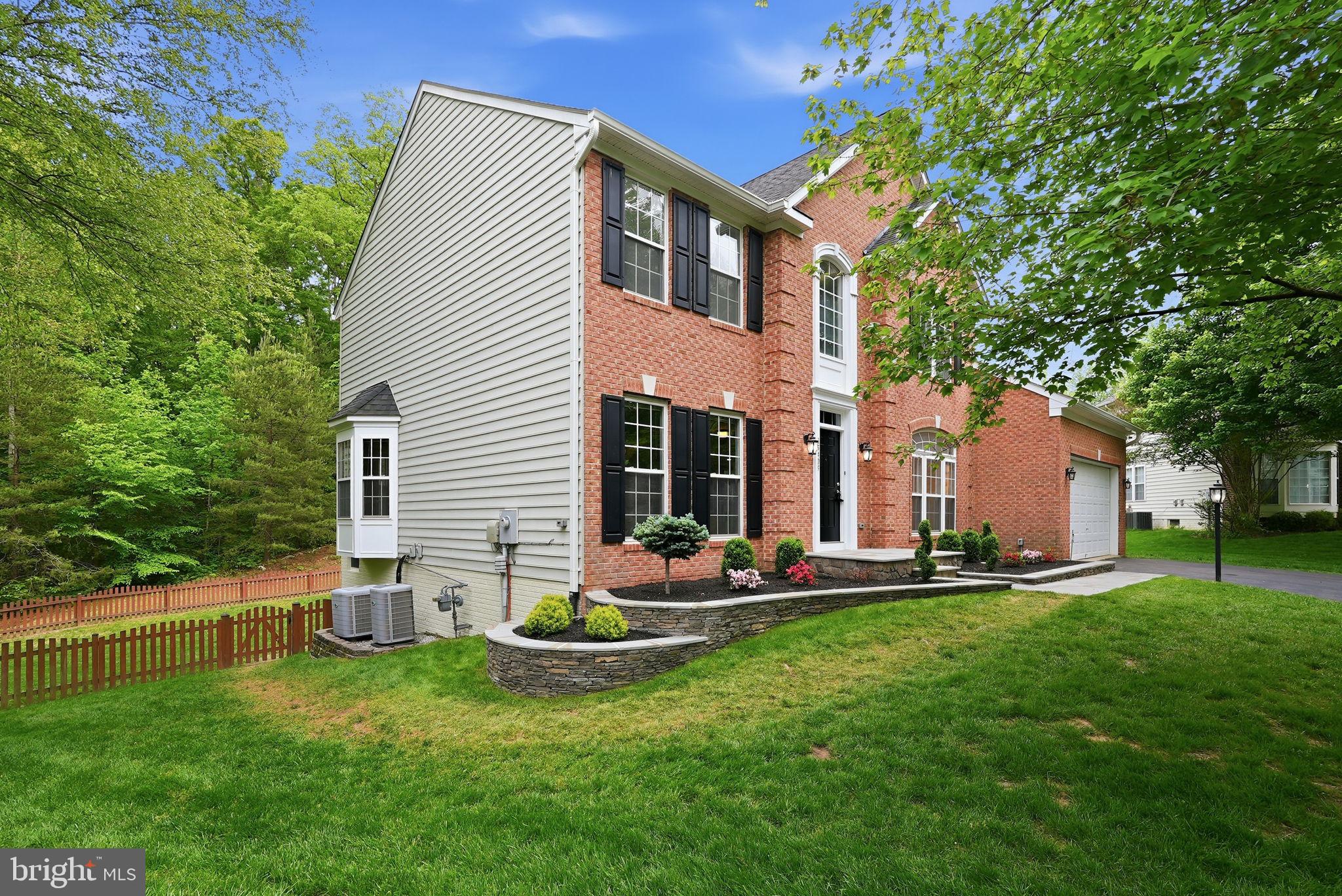 15405 MILTON HALL PLACE