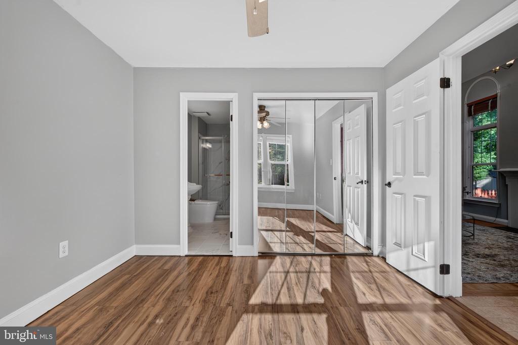 3517 SOFFIT PLACE