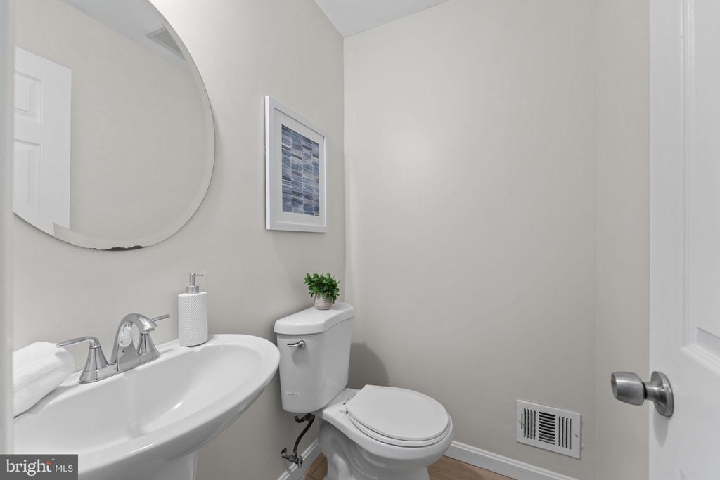 2250 SCOTCH COURT