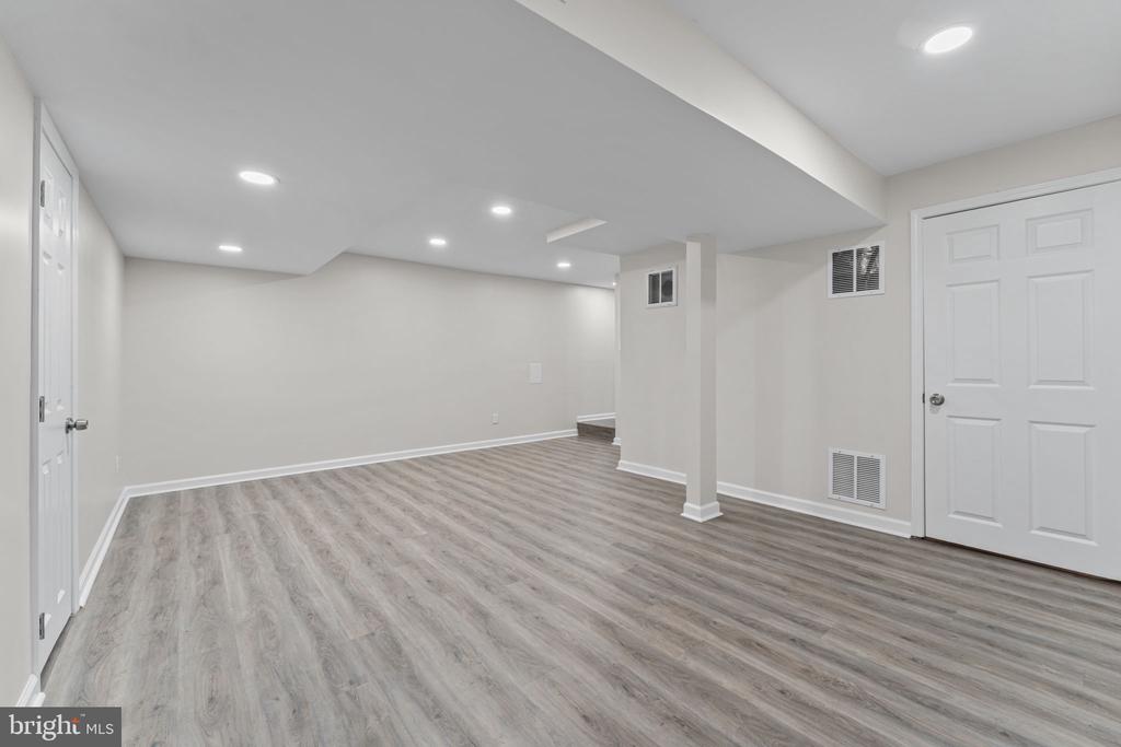 2250 SCOTCH COURT