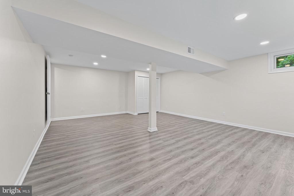 2250 SCOTCH COURT