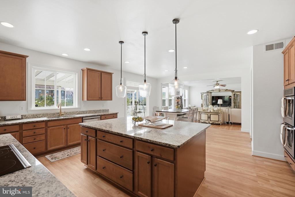 8800 OLD DOMINION HUNT CIRCLE