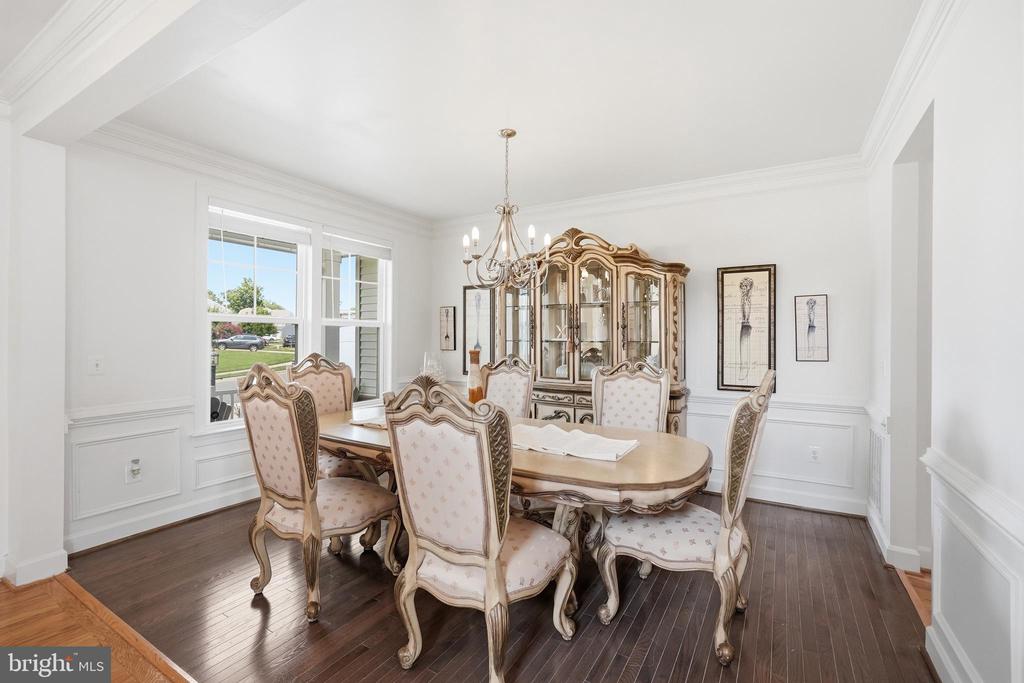 8800 OLD DOMINION HUNT CIRCLE