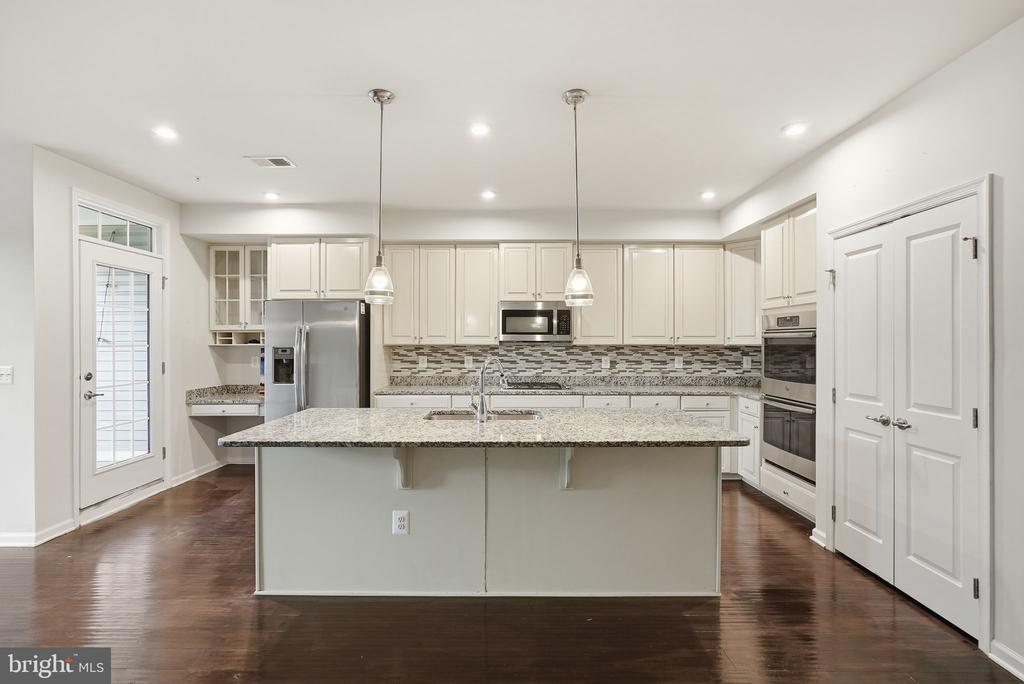3634 BRIARWOOD DRIVE