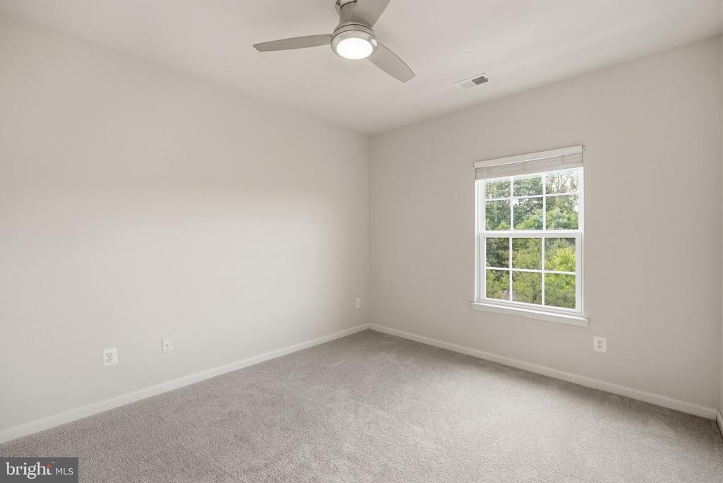 3634 BRIARWOOD DRIVE