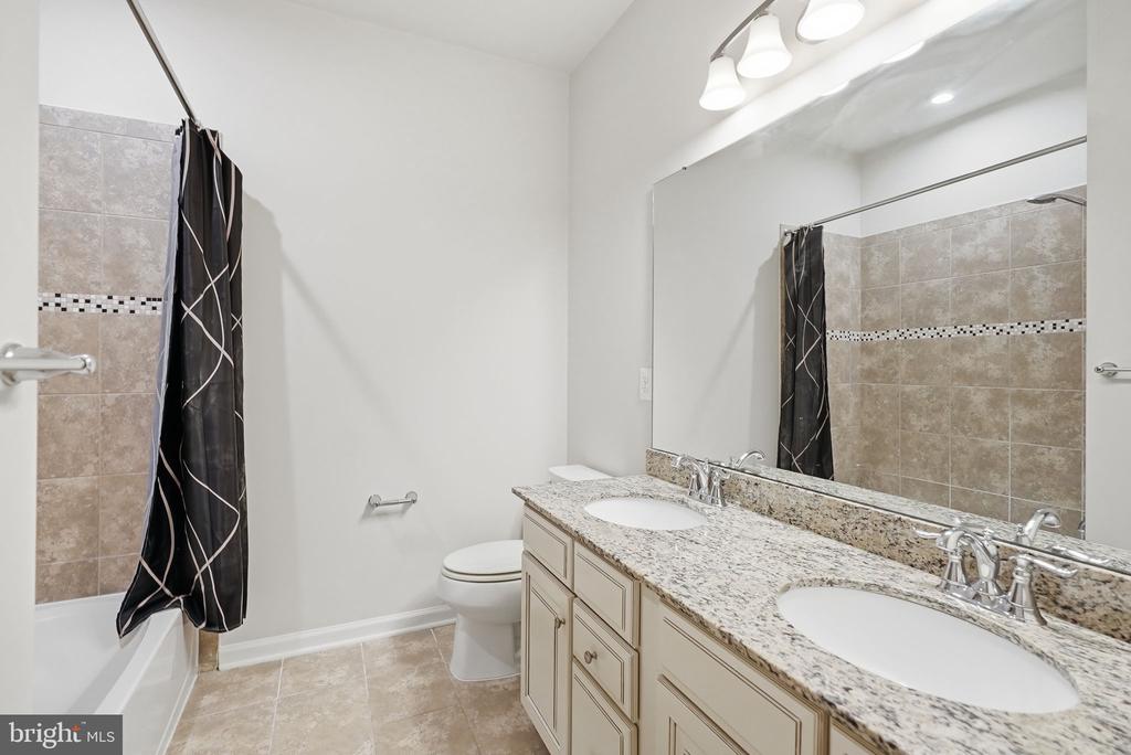 3634 BRIARWOOD DRIVE